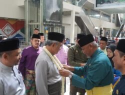 Rombongan Pemkab Langkat Sambut Kedatangan President DMDI  di Bandara Kuala Namu