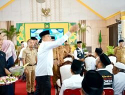 Faisal Hasrimy Tepung Tawari Calon Jama’ah Haji Kabupaten Langkat 