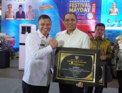 Pj Bupati Langkat Faisal Hasrimy terima Paritrana Award 2024 