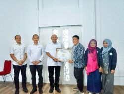 Bupati Langkat Raih Penghargaan Komunikasi Publik Terbaik dari Mahasiswa S3 UINSU