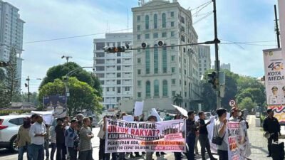 Diduga Dibekingi Oknum DPRD, Ratusan Massa Gelar Aksi Terkait Bangunan Liar di Kota Medan