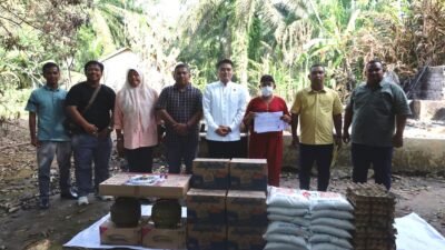 Rumah Warga Salapian Terbakar, Rivky Anthony Hadir Bawa Bantuan